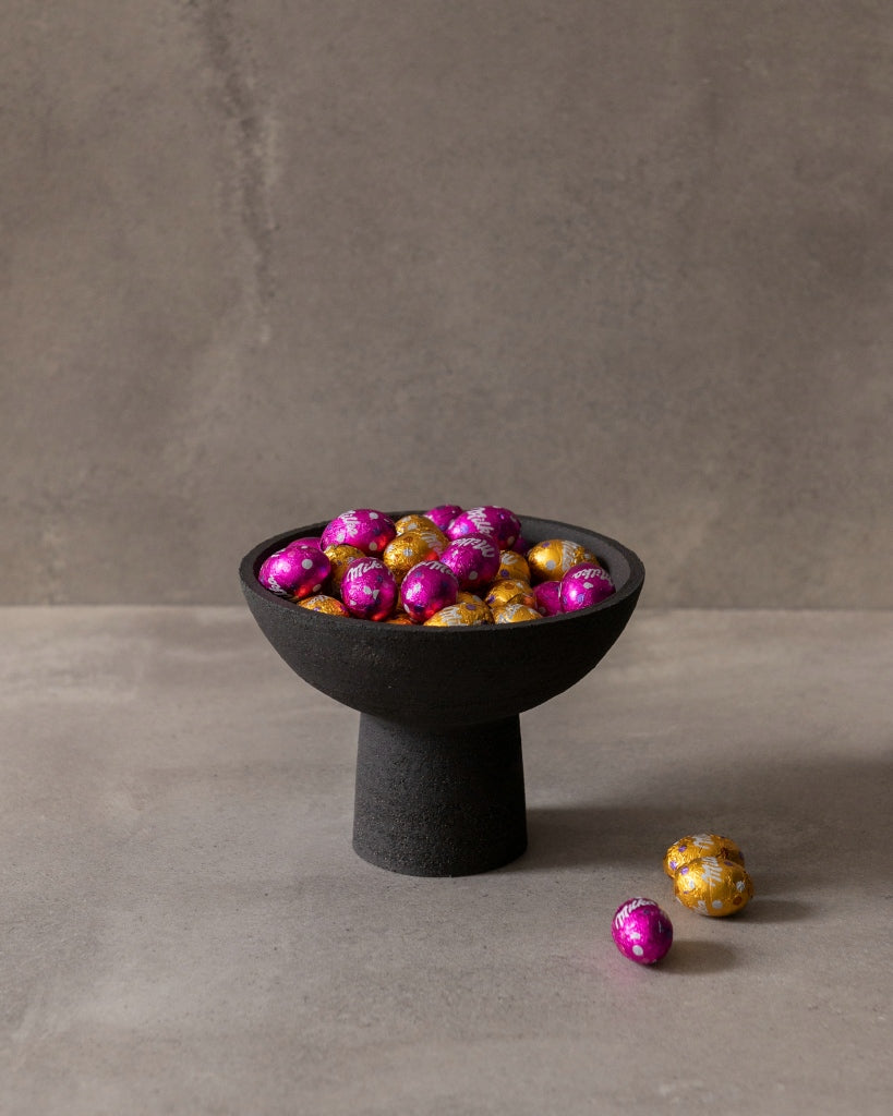 MK keramiek - Bowl op voet -  Terra Aura Nigra